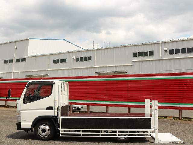 三菱ふそう キャンター 小型 平ボディ TPG-FBA20(89329) 24枚目