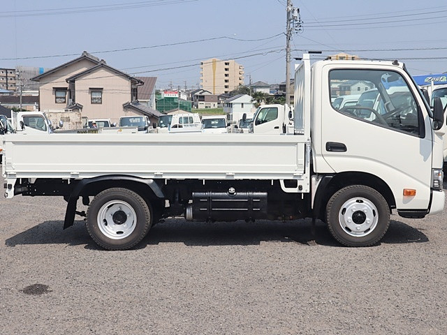 トヨタ トヨエース 小型 平ボディ TKG-XZU605(89339) 8枚目