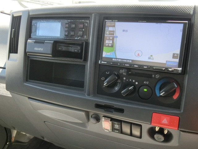 いすゞ エルフ 小型 冷凍冷蔵バン TPG-NLR85AN(89342) 12枚目