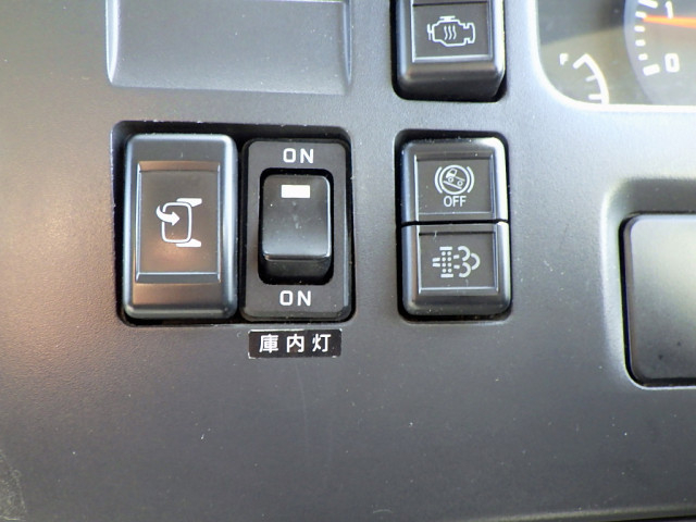 いすゞ エルフ 小型 冷凍冷蔵バン TRG-NLR85AN(89354) 15枚目