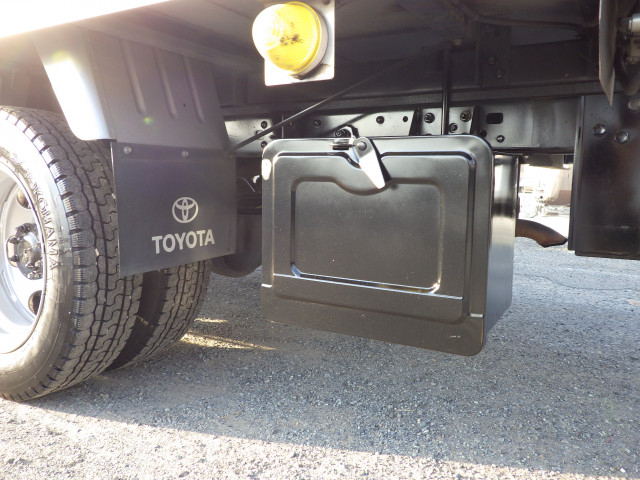 トヨタ ダイナ 小型 冷凍冷蔵バン LDF-KDY231(89353) 45枚目