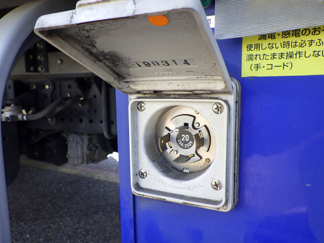 いすゞ エルフ 小型 冷凍冷蔵バン TRG-NLR85AN(89354) 41枚目