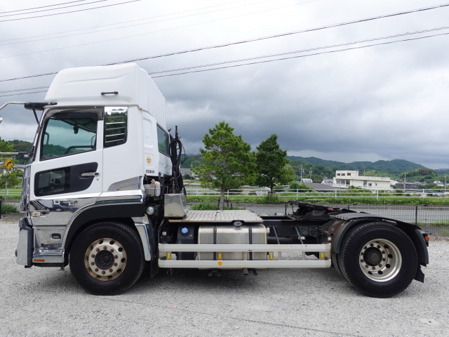 UDトラックス（日産） クオン 大型 トラクタ（シングル） 2PG-GK5AAE(89355) 7枚目