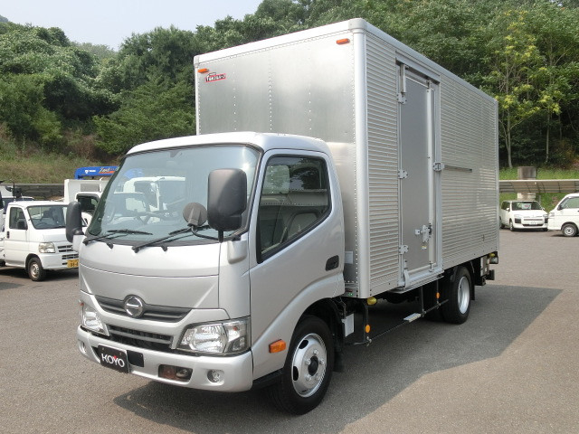 日野 デュトロ 小型 アルミバン TKG-XZU655M(89368) 1枚目