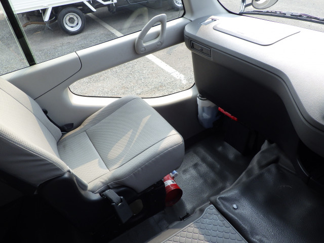 トヨタ コースター 中型 バス SKG-XZB70(89372) 8枚目