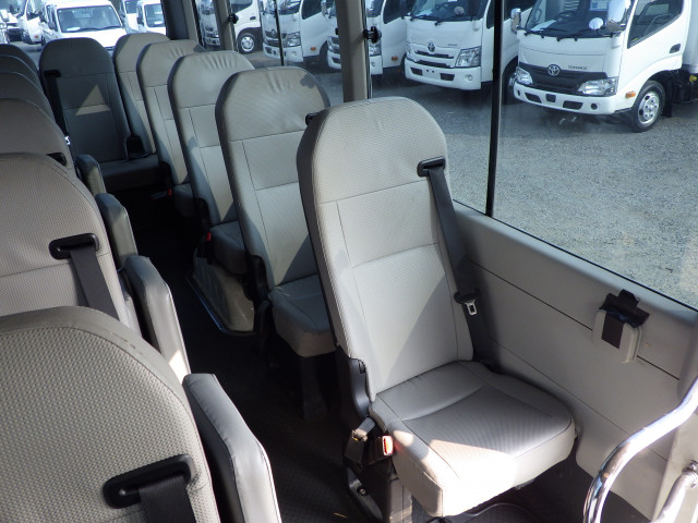 トヨタ コースター 中型 バス SKG-XZB70(89372) 27枚目