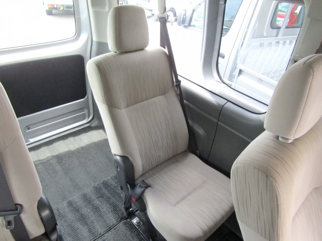 Nissan caravan Small Buses CBF-DS8E26(89376) 11枚目