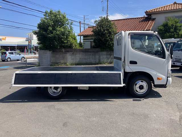 日野 デュトロ 小型 平ボディ 2RG-XZC605M(89378) 9枚目