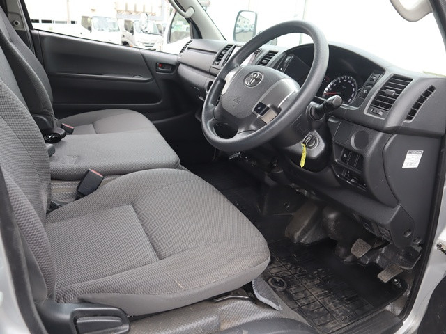 トヨタ ハイエース 小型 アルミバン CBF-TRH200V(89388) 35枚目