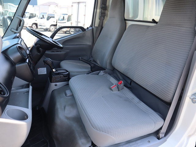 トヨタ ダイナ 小型 アルミバン TPG-XZU605(89399) 38枚目