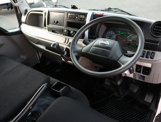 日産自動車 アトラス 小型 平ボディ TRG-FBA5W(89412) 36枚目