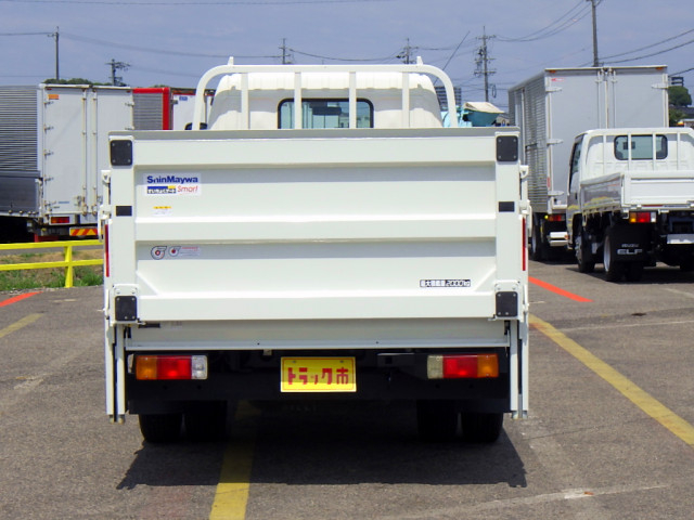 日野 デュトロ 小型 平ボディ 2RG-XZU655M(89441) 6枚目