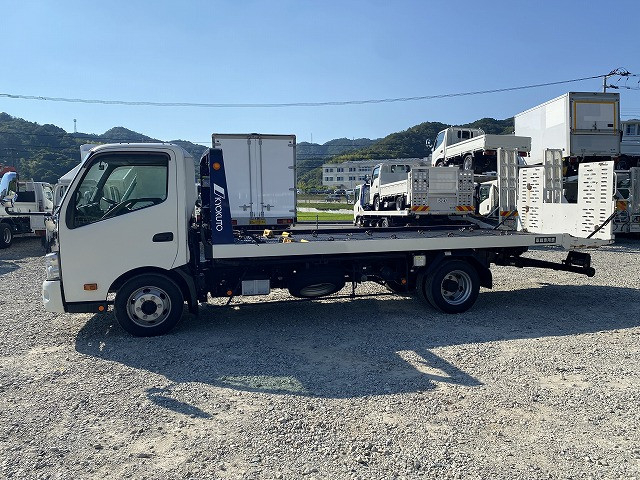 日野 デュトロ 小型 車載専用車 TPG-XZU722M(89445) 4枚目