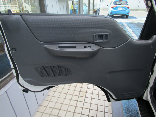 マツダ ボンゴ 小型 平ボディ DBF-SLP2T(89446) 33枚目