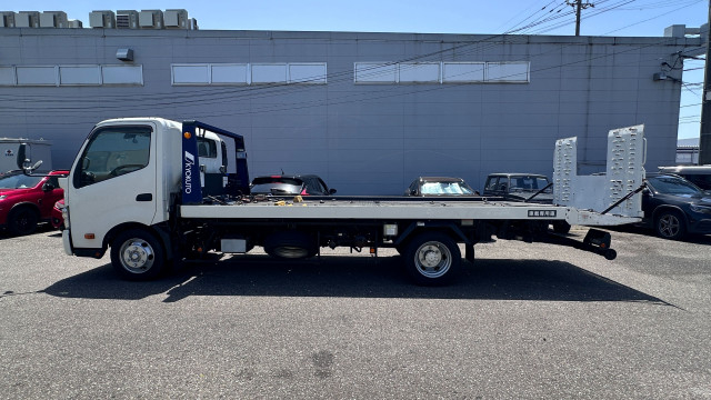 日野 デュトロ 小型 車載専用車 TPG-XZU722M(89463) 4枚目
