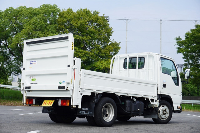 いすゞ エルフ 小型 平ボディ TPG-NJR85A(89474) 2枚目