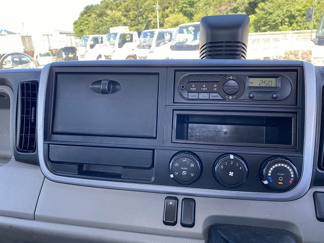 三菱ふそう キャンター 小型 平ボディ TPG-FBA20(89479) 32枚目