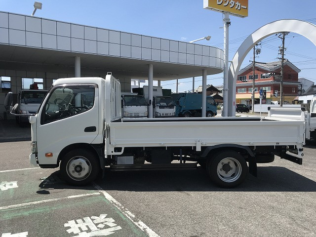 日野 デュトロ 小型 平ボディ TKG-XZU645M(89485) 4枚目