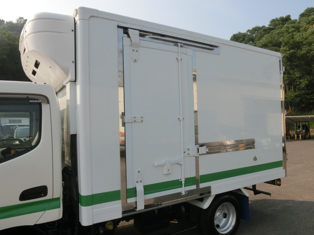 日野 デュトロ 小型 冷凍冷蔵バン TKG-XZC605M(89510) 21枚目