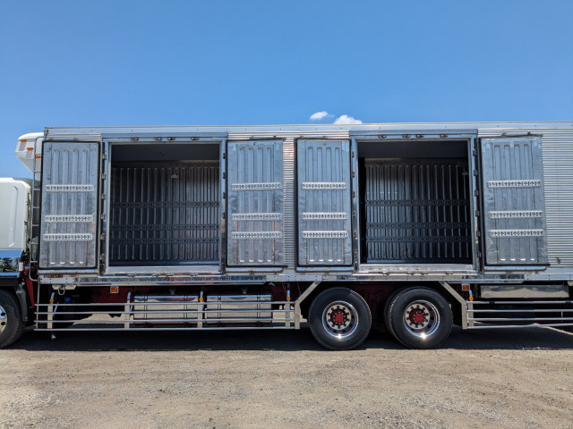 Isuzu giga Large Freezer box_body QPG-CYY77B(89513) 29枚目