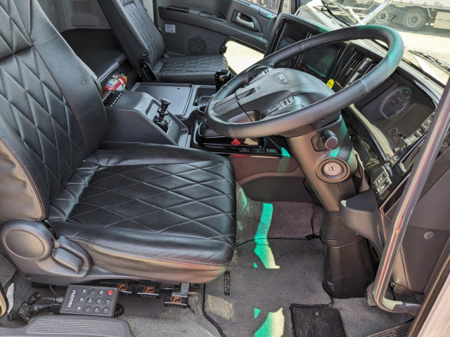Isuzu giga Large Freezer box_body QPG-CYY77B(89513) 40枚目