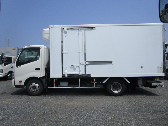 日野 デュトロ 小型 冷凍冷蔵バン TKG-XZU712M(89520) 5枚目