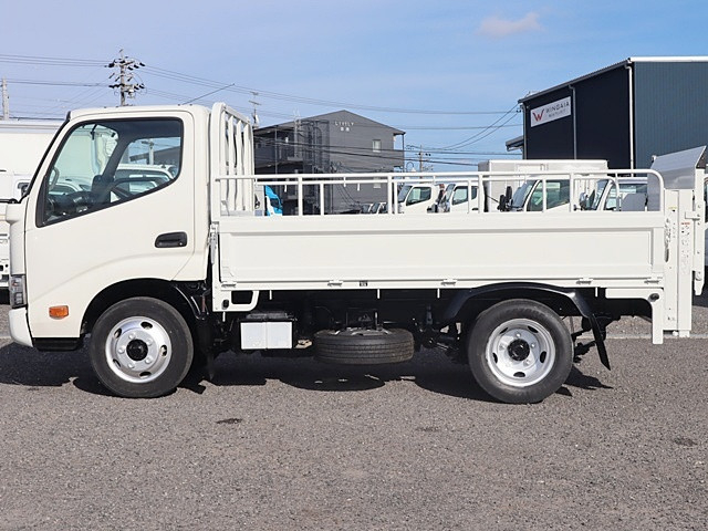 トヨタ ダイナ 小型 平ボディ TPG-XZU605(89524) 9枚目