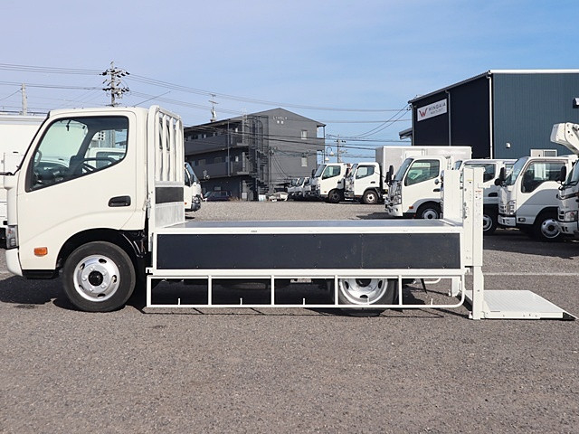 トヨタ ダイナ 小型 平ボディ TPG-XZU605(89524) 13枚目