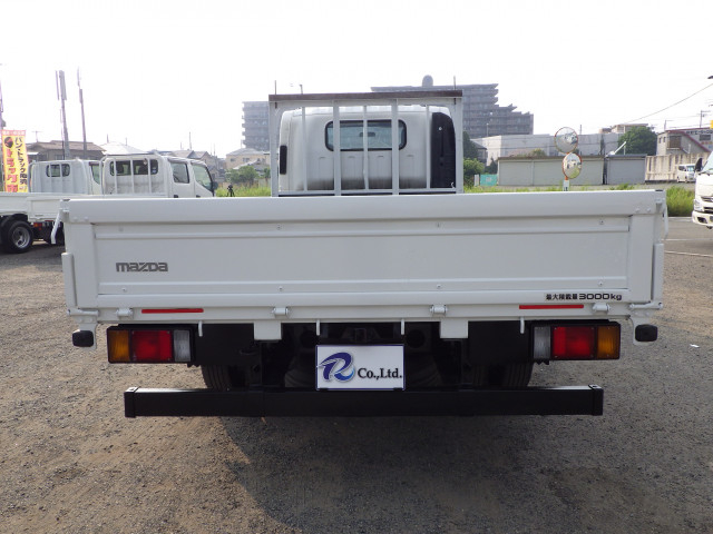 マツダ タイタン 小型 平ボディ TRG-LPR85AR(89546) 5枚目