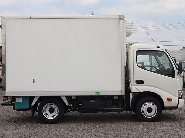 トヨタ ダイナ 小型 冷凍冷蔵バン TPG-XZU605(89549) 8枚目