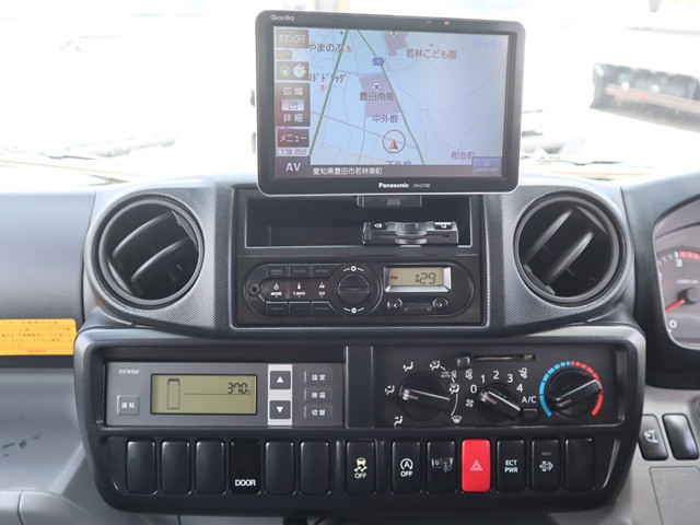 トヨタ ダイナ 小型 冷凍冷蔵バン TPG-XZU605(89549) 42枚目