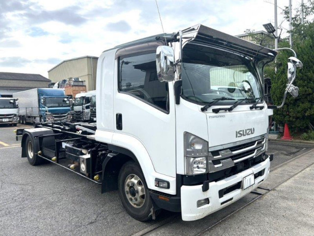 いすゞ フォワード 中型 コンテナ専用車 2RG-FRR90S2(89561) 2枚目