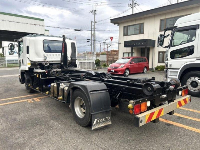 いすゞ フォワード 中型 コンテナ専用車 2RG-FRR90S2(89561) 4枚目