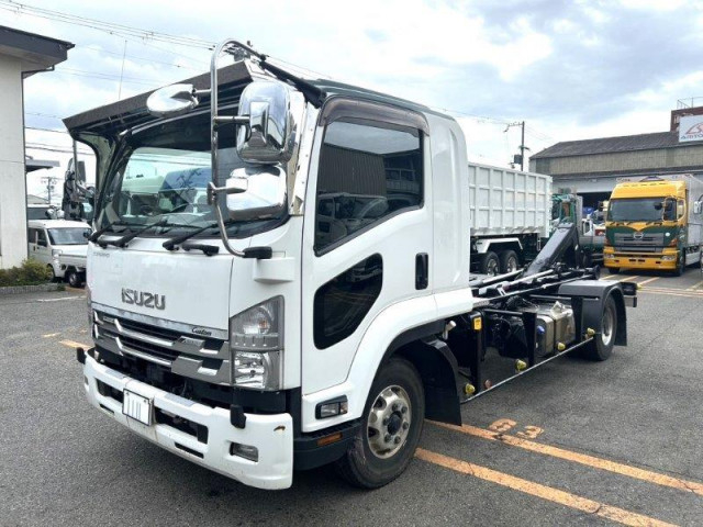 いすゞ フォワード 中型 コンテナ専用車 2RG-FRR90S2(89561) 5枚目