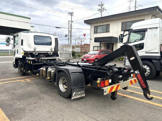いすゞ フォワード 中型 コンテナ専用車 2RG-FRR90S2(89561) 8枚目