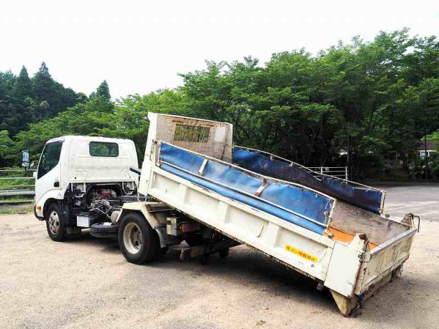 日野 デュトロ 小型 土砂ダンプ TKG-XZU620T(89581) 3枚目