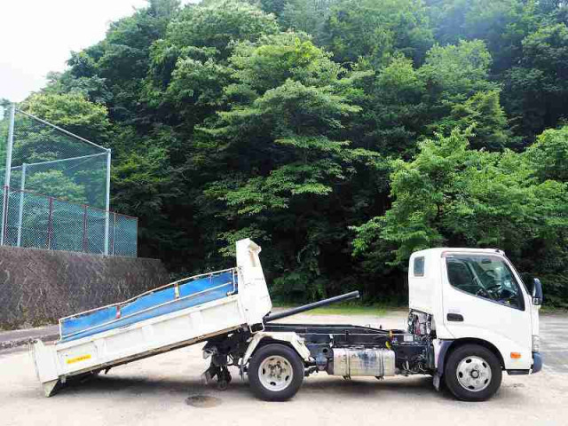 日野 デュトロ 小型 土砂ダンプ TKG-XZU620T(89581) 6枚目