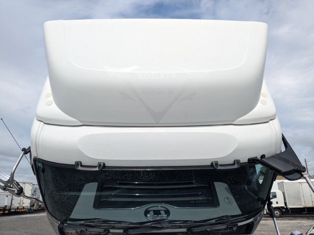 UDトラックス（日産） クオン 大型 冷凍冷蔵バン 2PG-CD5CA(89582) 47枚目