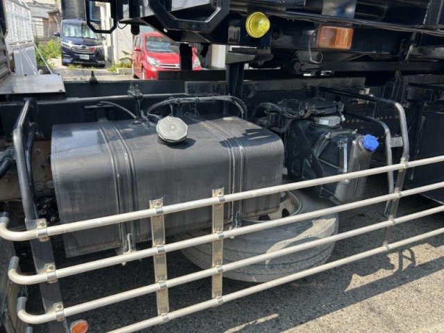 日野 プロフィア 大型 土砂ダンプ 2DG-FS1AJA(89587) 19枚目