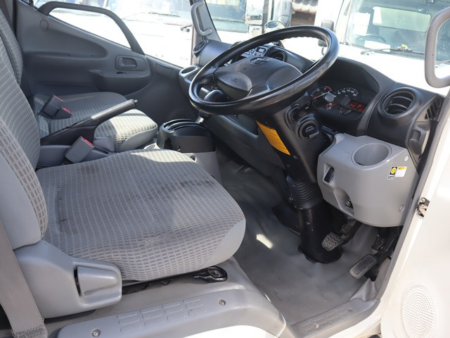 トヨタ ダイナ 小型 平ボディ TPG-XZU605(89593) 29枚目