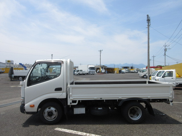 日野 デュトロ 小型 平ボディ TPG-XZU605M(89598) 5枚目