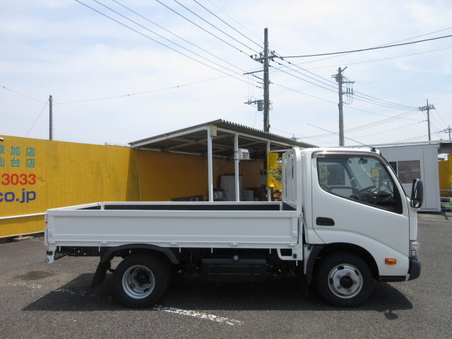 日野 デュトロ 小型 平ボディ TPG-XZU605M(89598) 6枚目