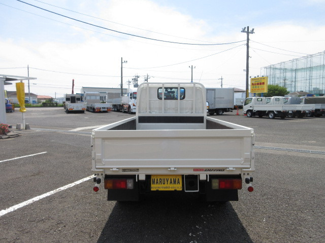日野 デュトロ 小型 平ボディ TPG-XZU605M(89598) 7枚目