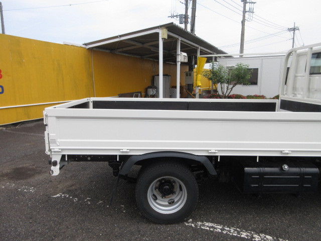 日野 デュトロ 小型 平ボディ TPG-XZU605M(89598) 33枚目