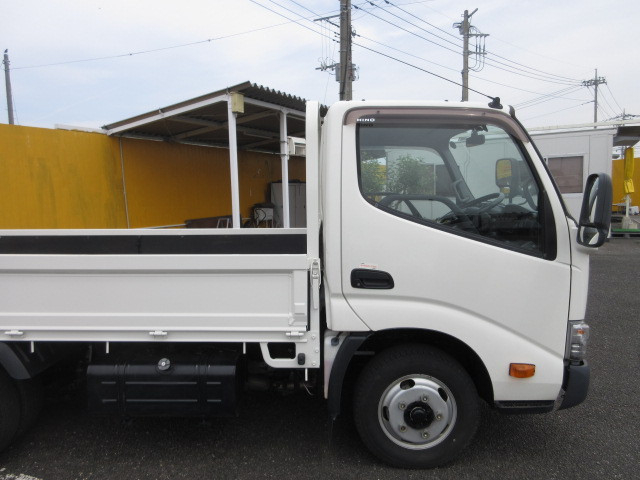 日野 デュトロ 小型 平ボディ TPG-XZU605M(89598) 34枚目