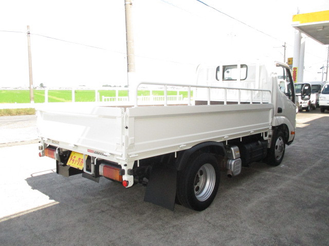日野 デュトロ 小型 平ボディ TKG-XZU675M(89608) 2枚目