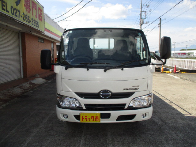 日野 デュトロ 小型 平ボディ TKG-XZU675M(89608) 32枚目