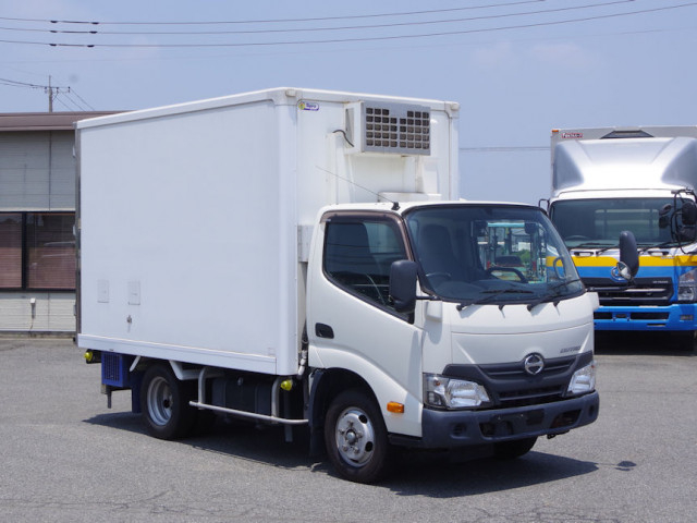 日野 デュトロ 小型 冷凍冷蔵バン TKG-XZC605M(89610) 2枚目