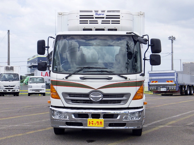 日野 レンジャー 中型 冷凍冷蔵バン TKG-FC7JJAG(89612) 3枚目