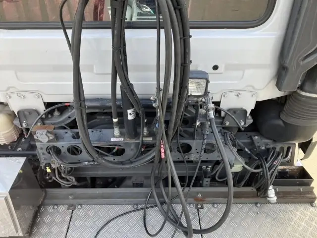 日産自動車 クオン 小型 トラクタ（シングル） 2PG-GK5AAD(89644) 11枚目